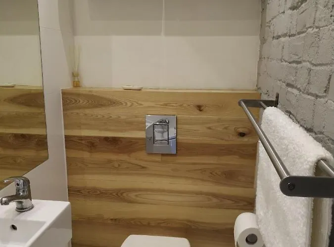 W Porcie 格丁尼亚